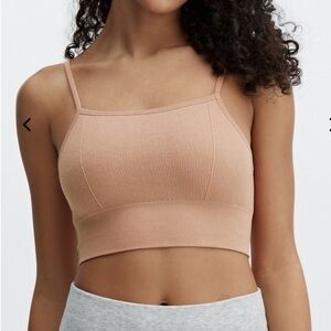 Fabletics Cloud Seamless Midi BraletteSoft, ribbed bandeau for low impact Oak